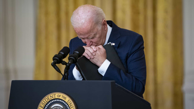 Vamos caçá-los até o fim e fazê-los pagar, diz Biden sobre ataque no Afeganistão