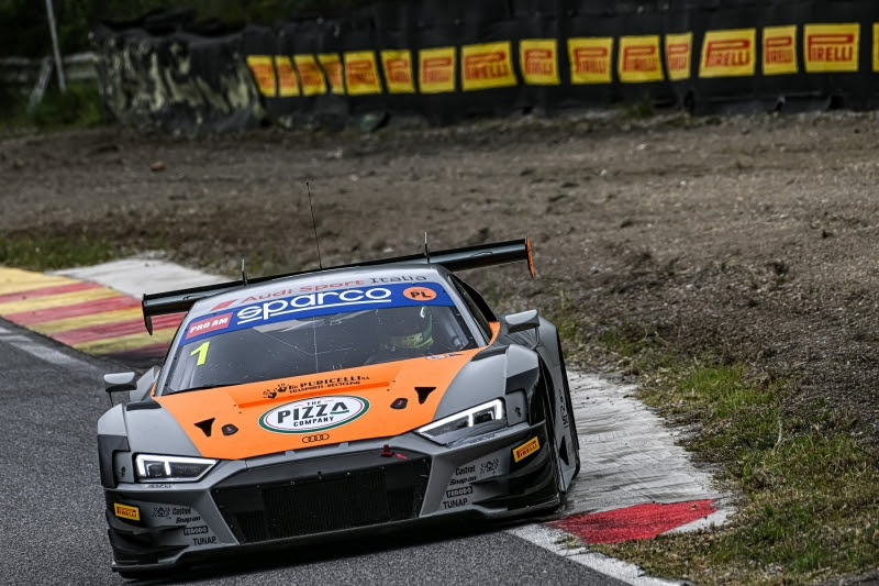 Audi R8 LMS photo