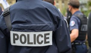France: Muslim migrant with long knife and Qur’an enters church, faces Mecca, starts to pray