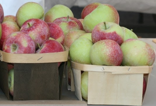 Farmers' Market apples