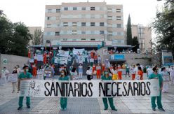 Los MIR denuncian amenazas en algunos hospitales tras anunciar una huelga contra el Gobierno de Ayuso