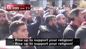 Al-Aqsa Mosque rally: Muslims screaming “Allahu akbar” vow to kill Trump, “cut off tongues that support peace”