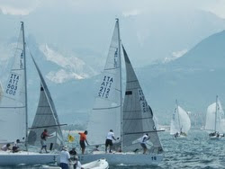 J/24s sailing Italy