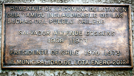 Placa Allende Lota