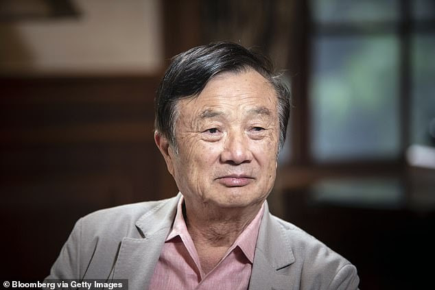 Huawei se stigter en uitvoerende hoof, Ren Zhengfei (foto) het glo sy plan onthul om volgende jaar 200 tot 300 'geniale jongmense' te werf om sy firma te help floreer in die volgende vyf jaar nadat die Trump-administrasie 'n reeks beperkings op die telekommunikasiefirma geplaas het te midde van 'n handelsoorlog