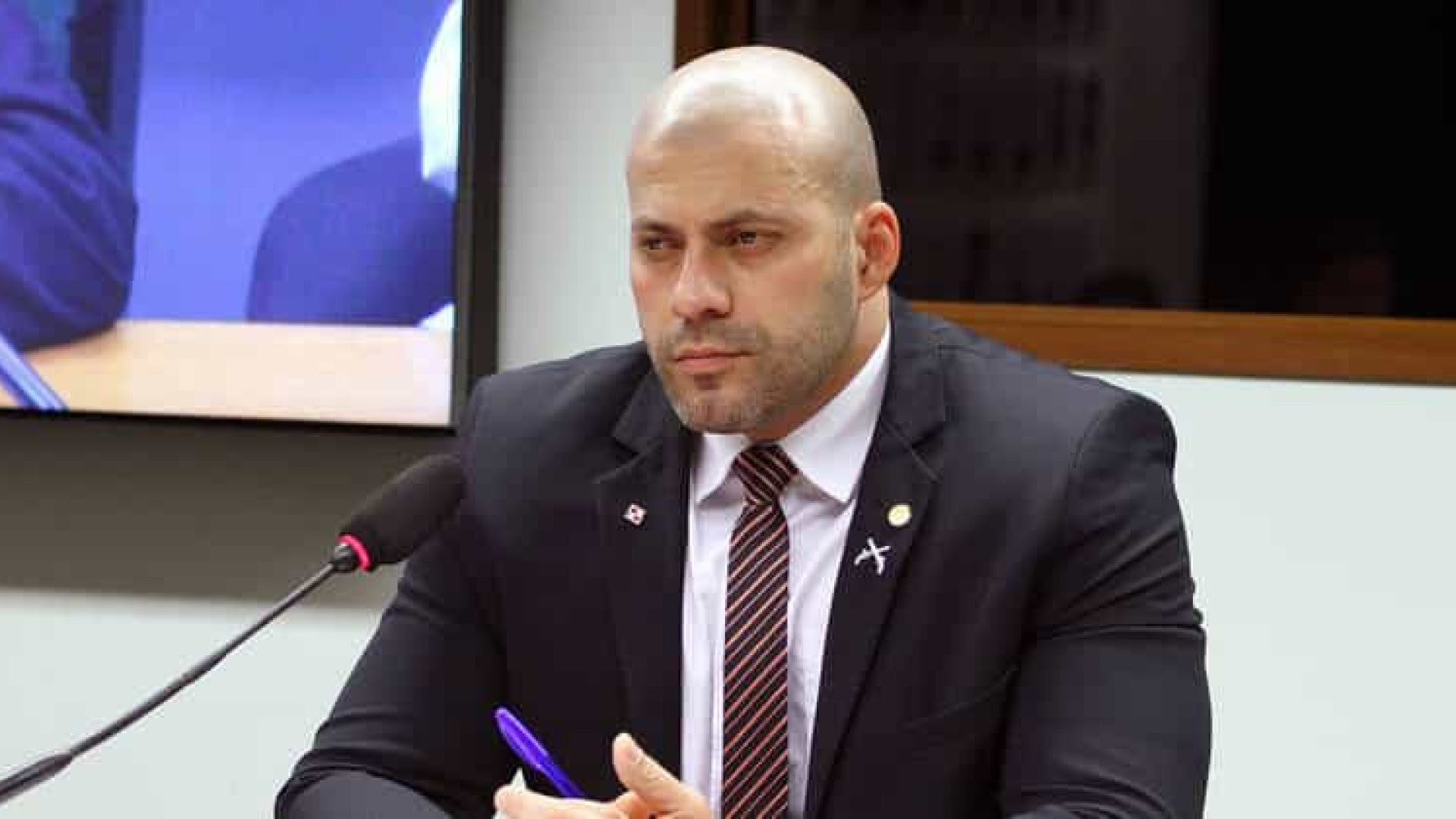 STF manda prender deputado Daniel Silveira após ataques a ministros da corte