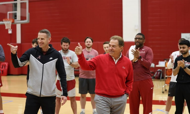 Nick Saban and Nate OATS AT aLABAMA BASKETBALL PRACTICE