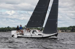 J/88 sailing upwind