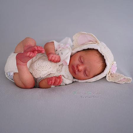 Realborn® Claudia Sleeping (18" Reborn Doll Kit)\ 225x225
