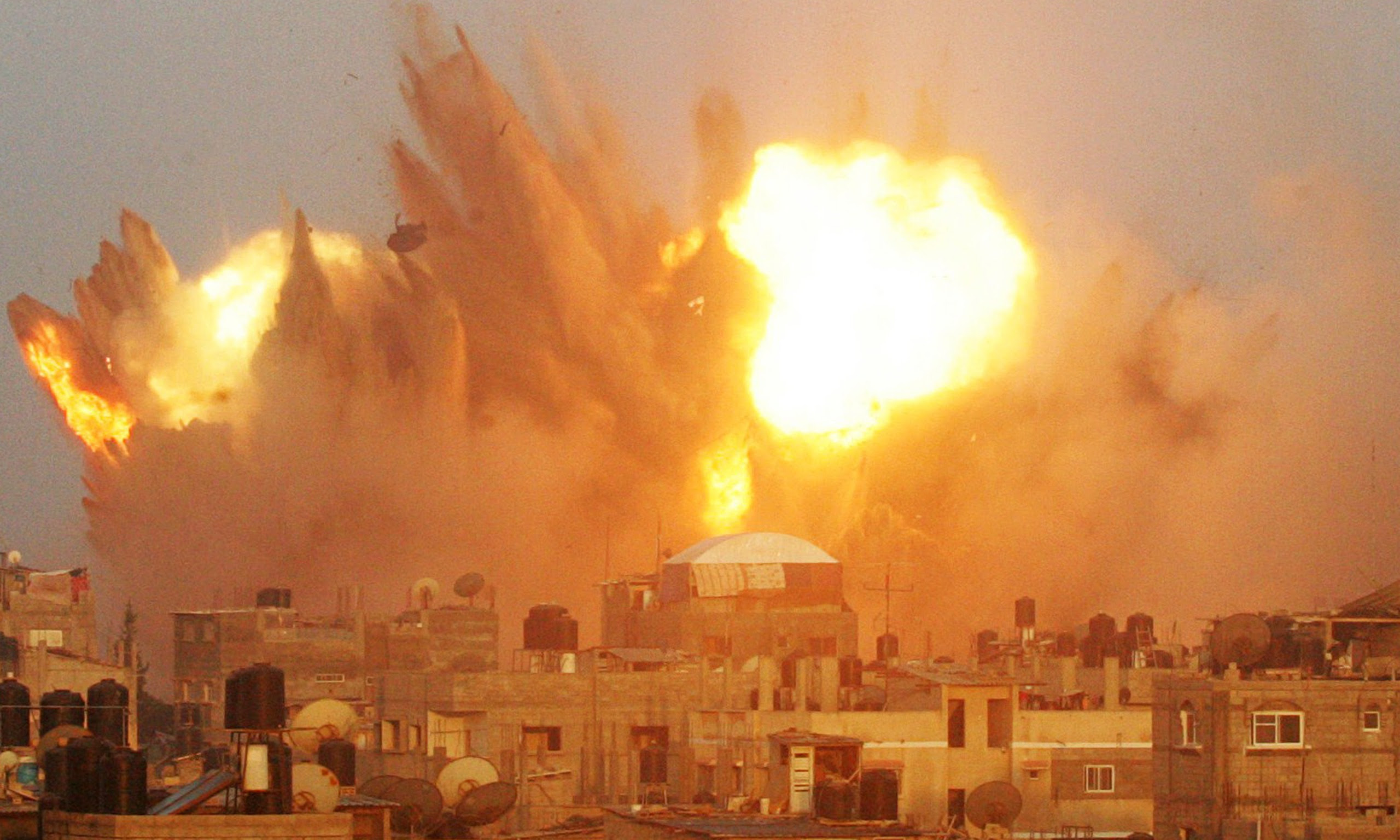 Удар израиля по посольству ирана в сирии. Бомбардировки Сирии США. Авиаудар Израиля по Сирии. Ковровые бомбардировки.
