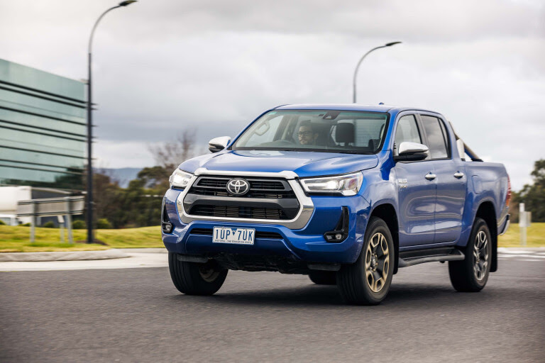 Toyota Hilux SR 5 E Dewar 220727 2022 Ute Mega Test 4404