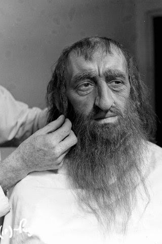 Alec Guinness in make-up as Fagin for the post-war Oliver Twist movie, which provoked demonstrations in Berlin
