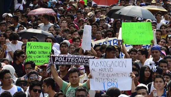 MEXICO-STUDENTS-MARCH
