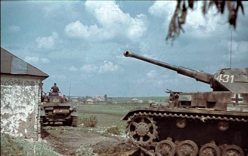 File:Bundesarchiv Bild 169-0084, Russland, Panzer IV.jpg