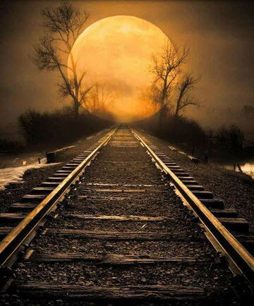 Moon-train-tracks