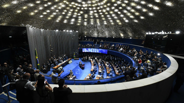 Senadores disputam relatoria do Orçamento e controle de R$ 19 bilhões