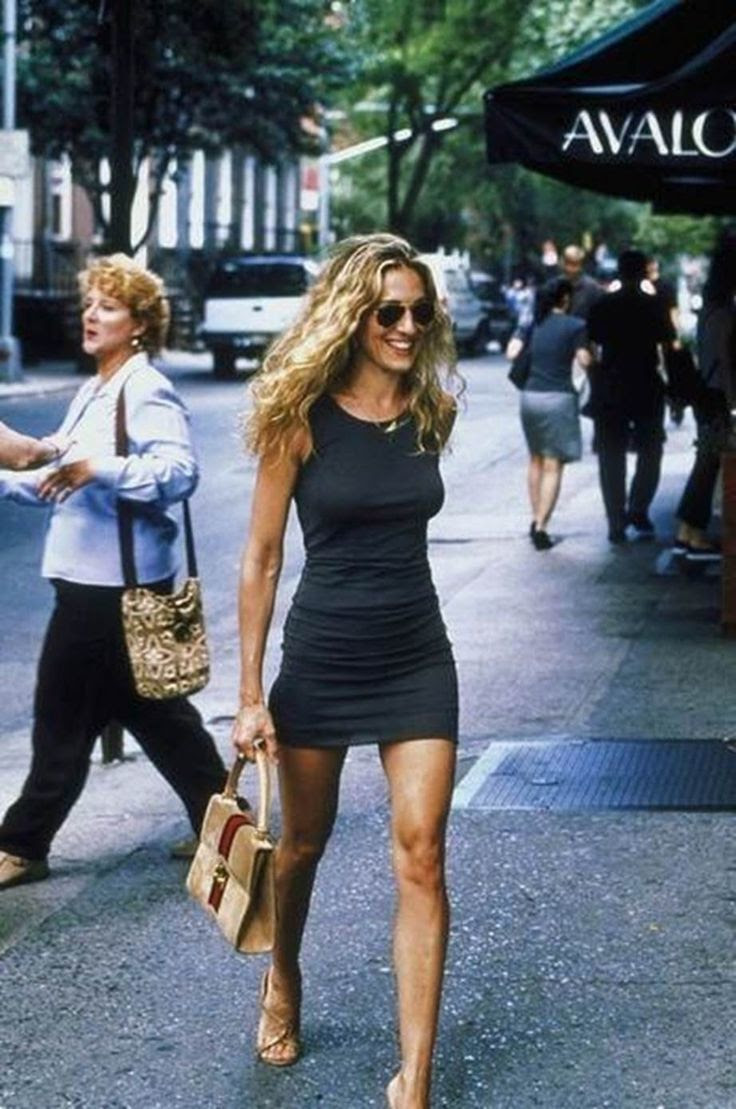 Carrie Bradshaw representando el final de los años 90.