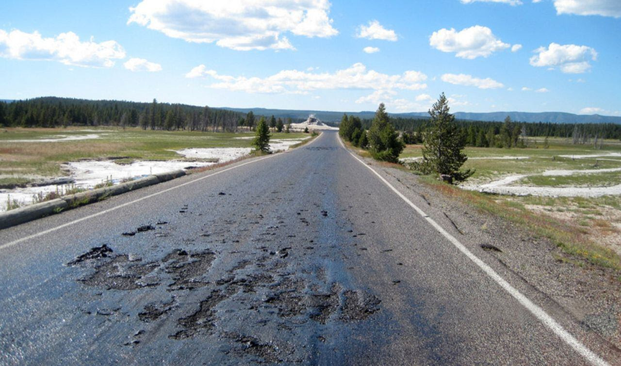 Web yellowstone road status map. Hot spot Yellowstone road melts, sites closed