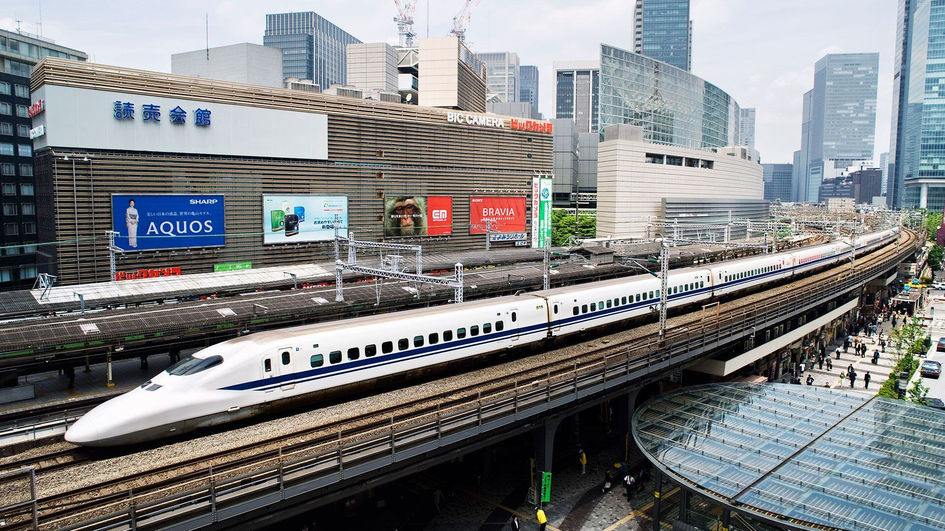 El shinkansen o tren bala en Japón conecta todo el país a alta velocidad (Getty)