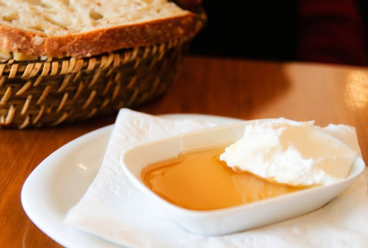Start dagen med verdensomspennende, tradisjonell tyrkisk frokost