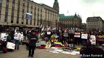 Muñoz: “El 22 de febrero se concentraron unas doscientas personas para protestar en Hamburgo”.