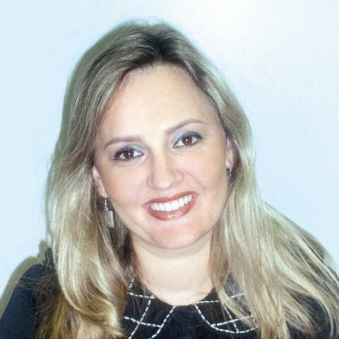 Flavia M Cruvinel_Divulgação_2.jpg