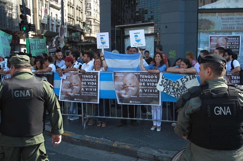 Actuall-DebateAbortoArgentina_2018.jpg
