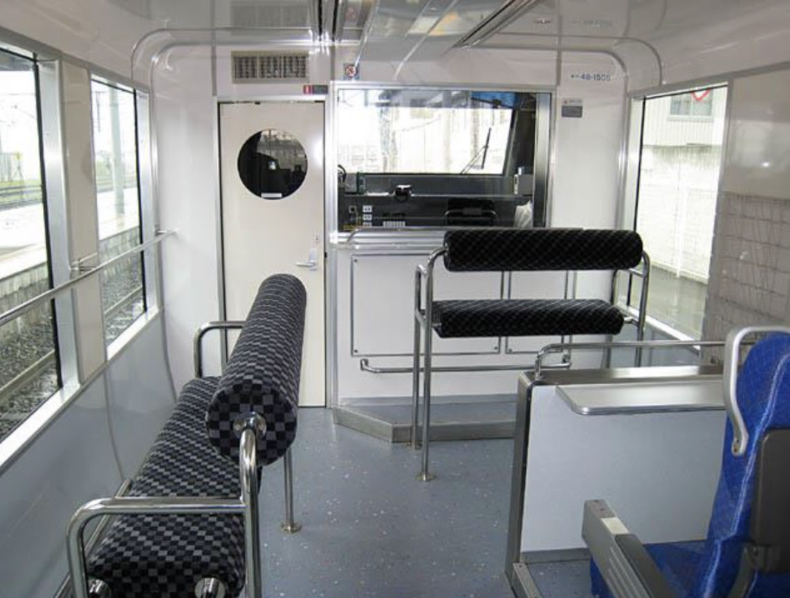 Cả hai loại có thể được sử dụng cho đoàn tàu nội đô. Loại ghế dọc thường dùng cho ghế ưu tiên.
