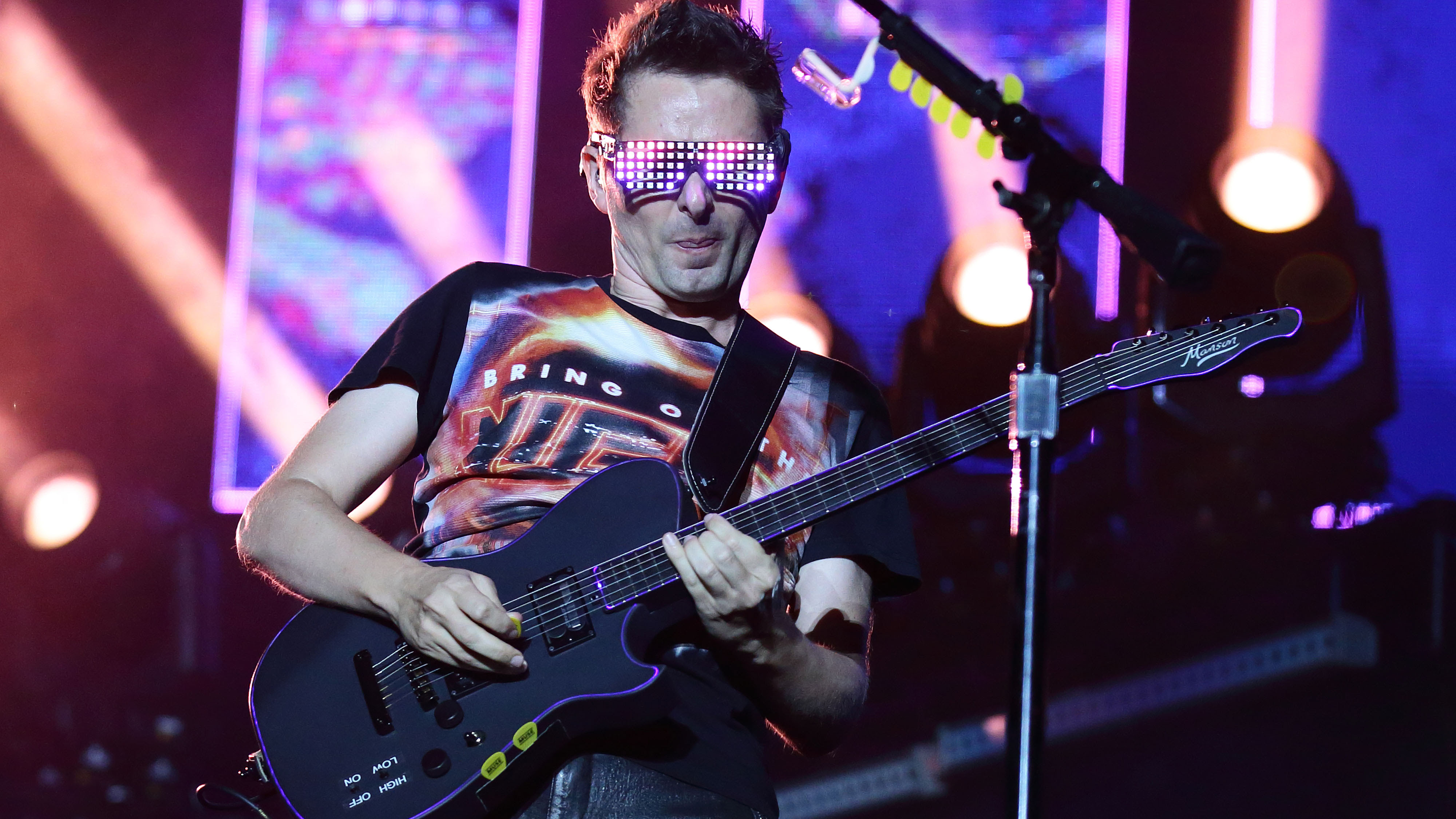 Watch Muse jam Slipknot's Duality at epic Isle of Wight festival show