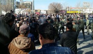 Iranian protest escalates, government cancels schools and trains