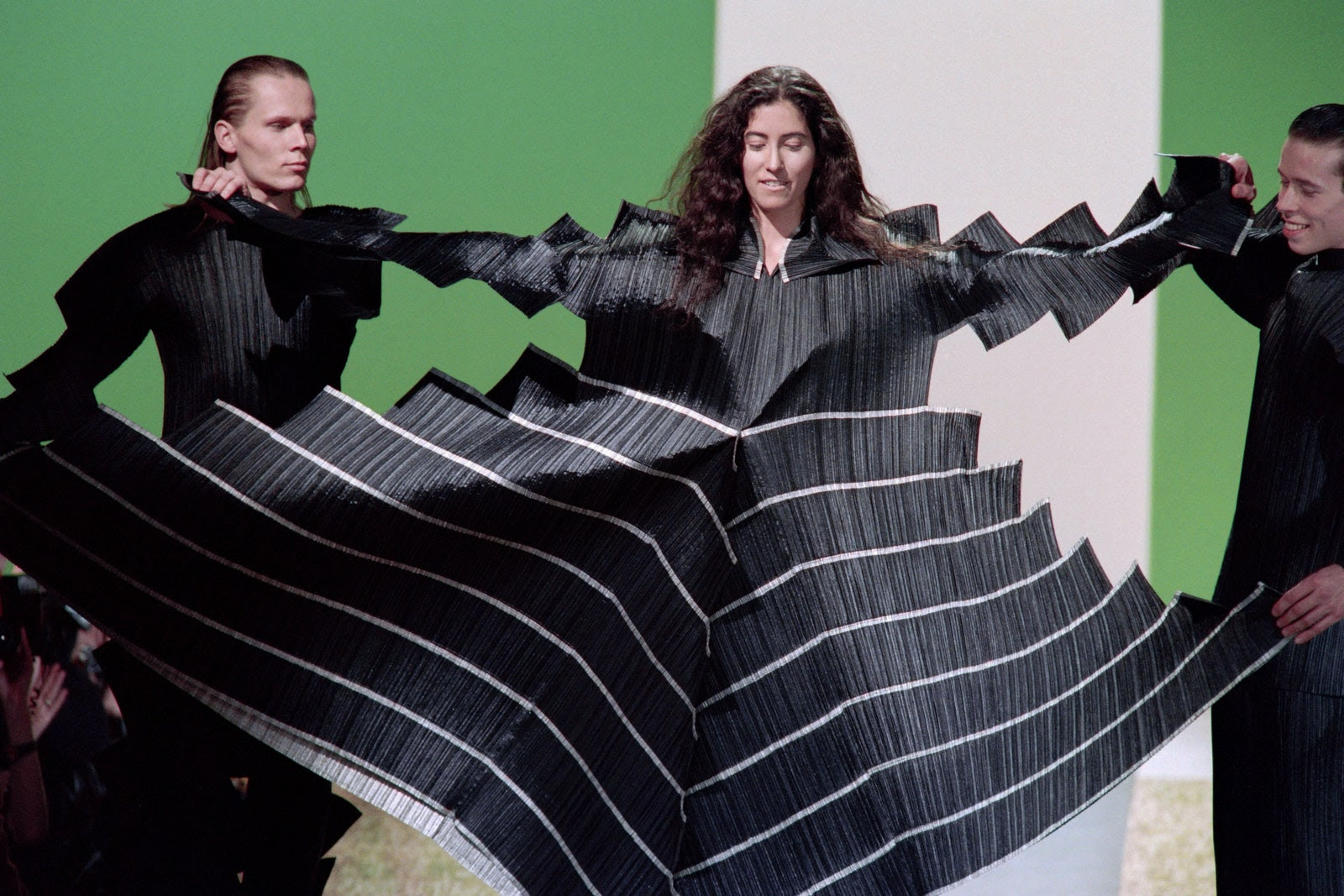 Un vestido de Pleats Please parte de la colección de OtoñoInvierno de 1995.