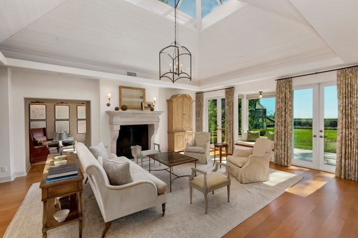 7,000-square-foot residence