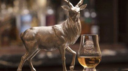 El hotel Balmoral de Edimburgo ofrece a sus huéspedes los mejores  whisky
