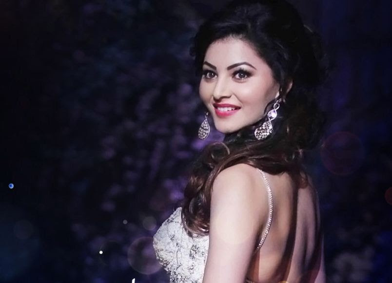 उर्वशी रौतेला सबसे सेक्सी अभिनेत्री बॉलीवुड