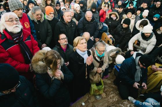 aparicion-de-la-virgen-a-mirjana-en-medjugorje-el-2-de-enero-de-2017-8