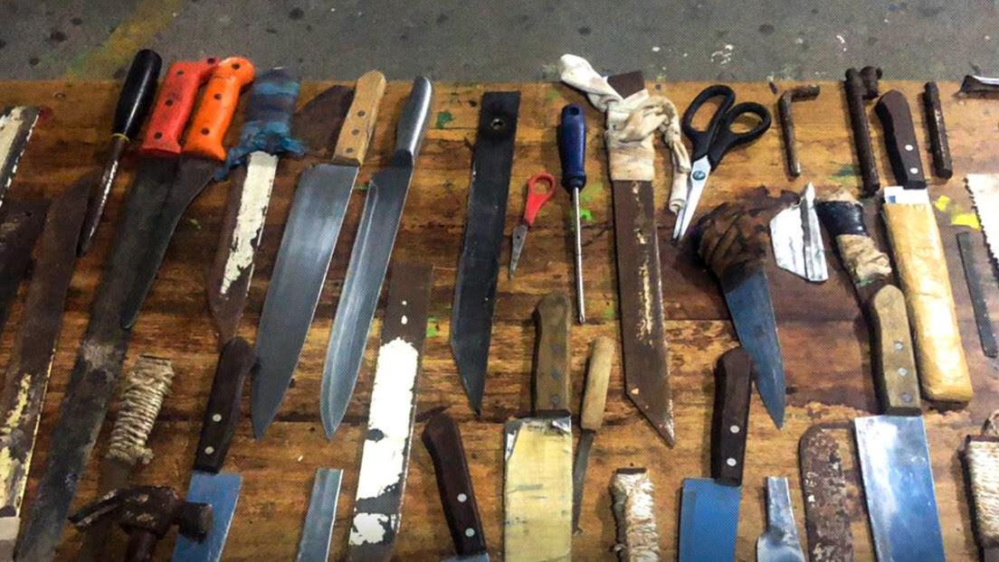 Armas de fuego, tijeras, cuchillos y machetes: los hallazgos de las autoridades en la cárcel de Ecuador donde se registró la última masacre