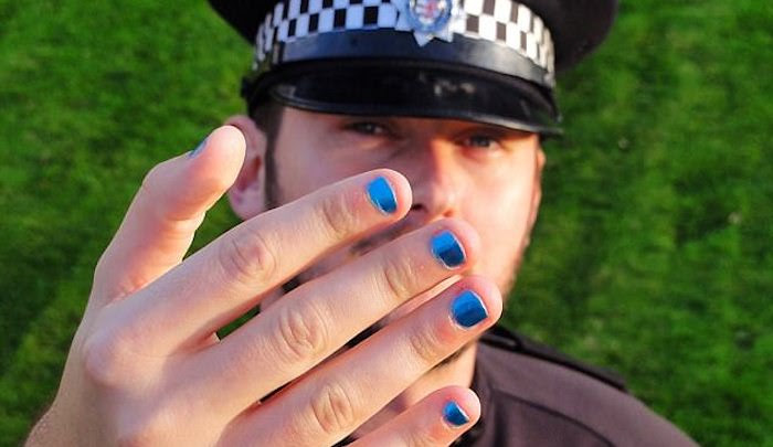 UK police letting suspects go and “hoping for the best” as “hateful comments” arrests rise 877%