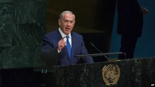 Netanyahu Glares At UN Members For 45 Seconds To Protest Iran Deal 