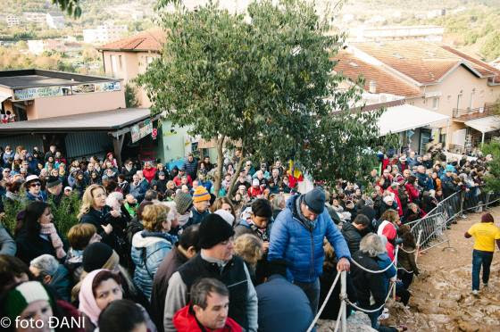 aparicion-de-la-virgen-el-medjugorje-el-2-de-noviembre-de-2016-1