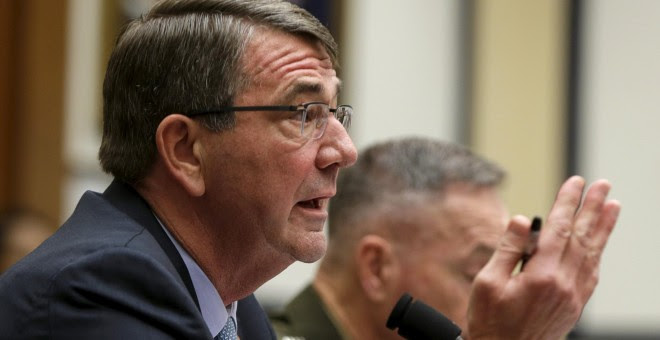 El secretario de Estado de Defensa de EEUU, Ash Carter, durante su comparecencia de este martes. REUTERS/Gary Cameron