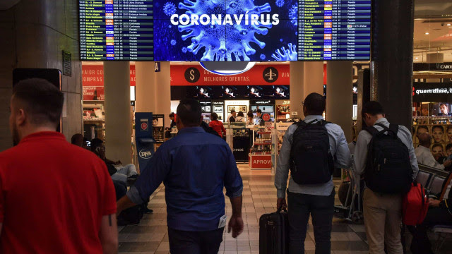 Reino Unido proíbe viajantes do Brasil devido a nova variante do coronavírus