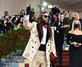Para ir a la Met Gala como Jared Leto hay que ser Jared Leto.