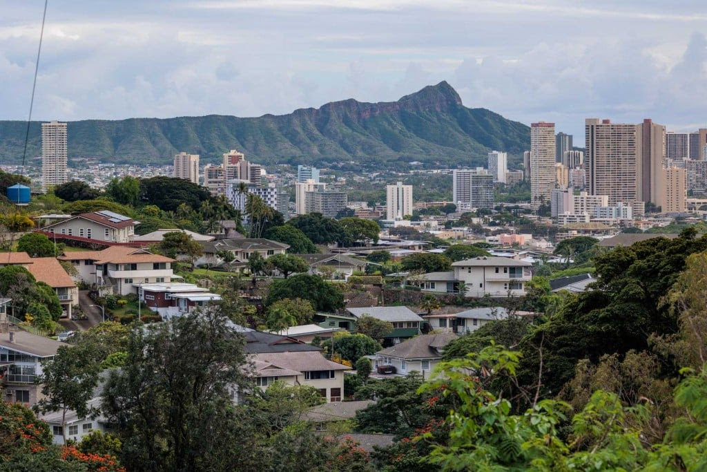 Homebuyers who must borrow to buy are badly hurt by rising mortgage rates. For example, an increase of one percentage point can add more than $500 to the monthly payment on a mortgage taken to buy a median-priced home on Oâahu. | Photo: Getty Images