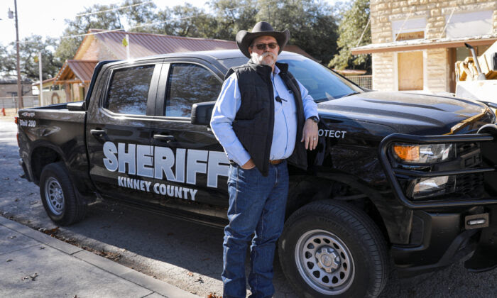 Texas Sheriff Makes Bold Move to 'Protect the Constitution'