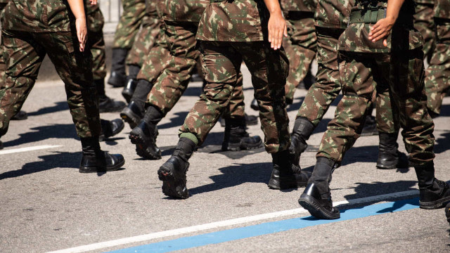 Próteses penianas para hospitais do Exército viram alvo de pedido de investigação