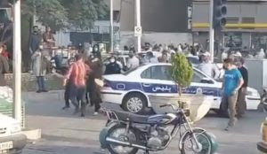 Iran: Man slaps woman, other men fight back on her behalf
