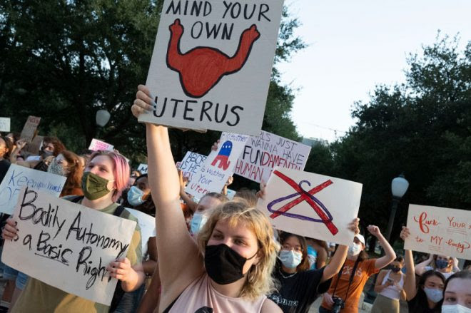 ＂¿Afganistán? No, Texas, EEUU＂: la ley prácticamente prohíbe el aborto y tiene hasta un buzón de 'chivatazos' para denunciar a abortistas