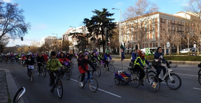 Bicipiquete por Madrid. (F. GRODIRA)