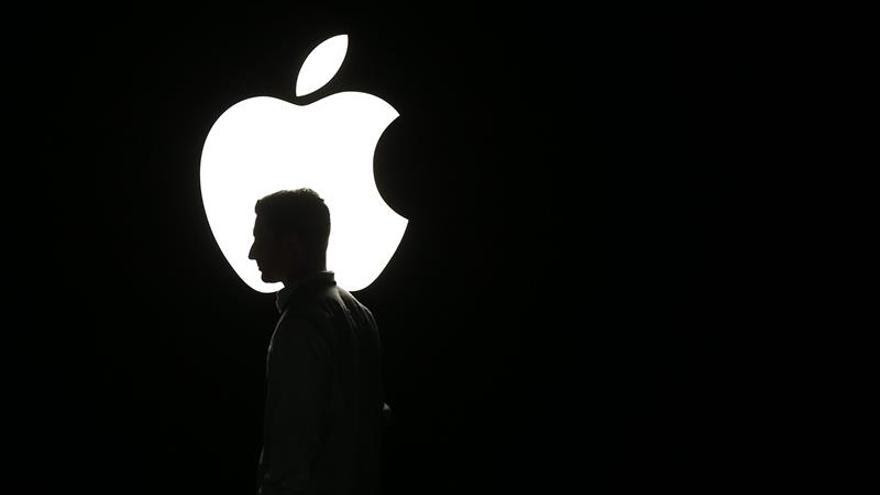 Apple se querella contra una ONG que critica en sus tiendas la evasión fiscal