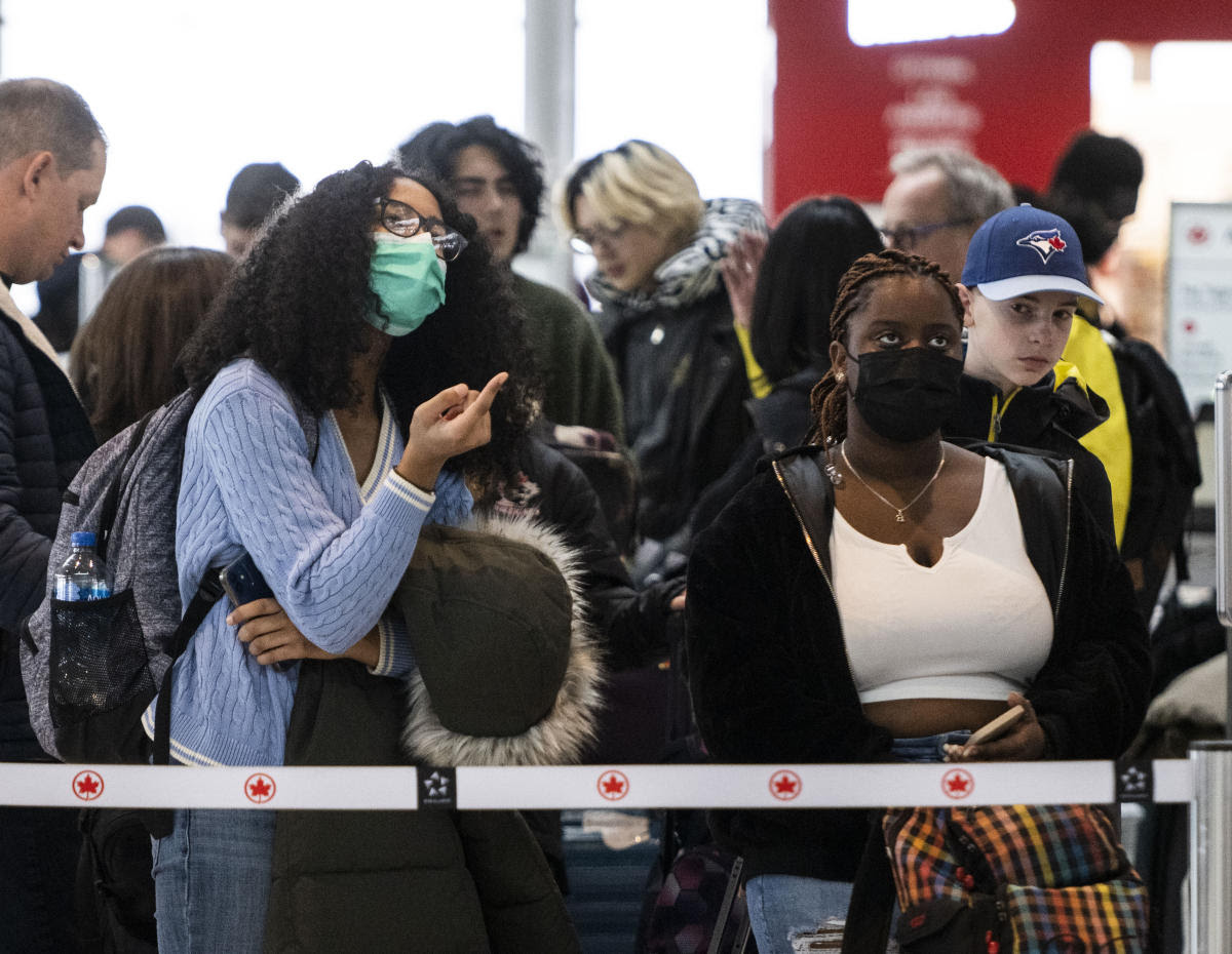 ‘We were all told to collect our belongings.  We’re all 3000’: Air Canada passengers angry despite delays, baggage, re-booking policy